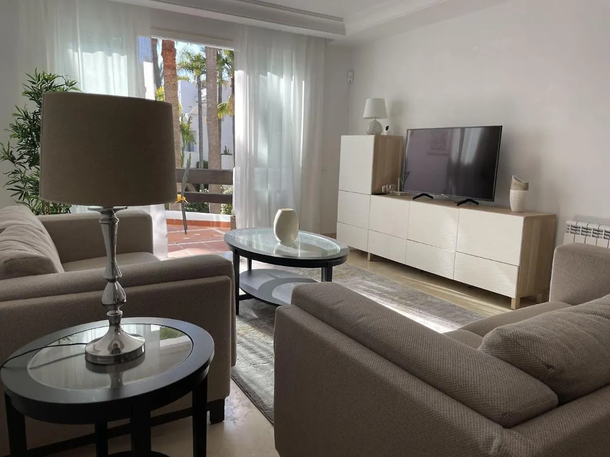 Cozy Apartments Near Puerto Banus Marbella